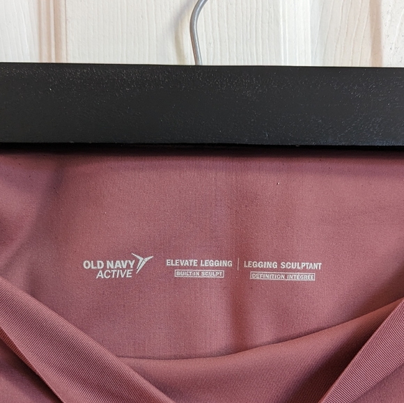 Old Navy dusty rose sculpt leggings - Picture 3 of 4